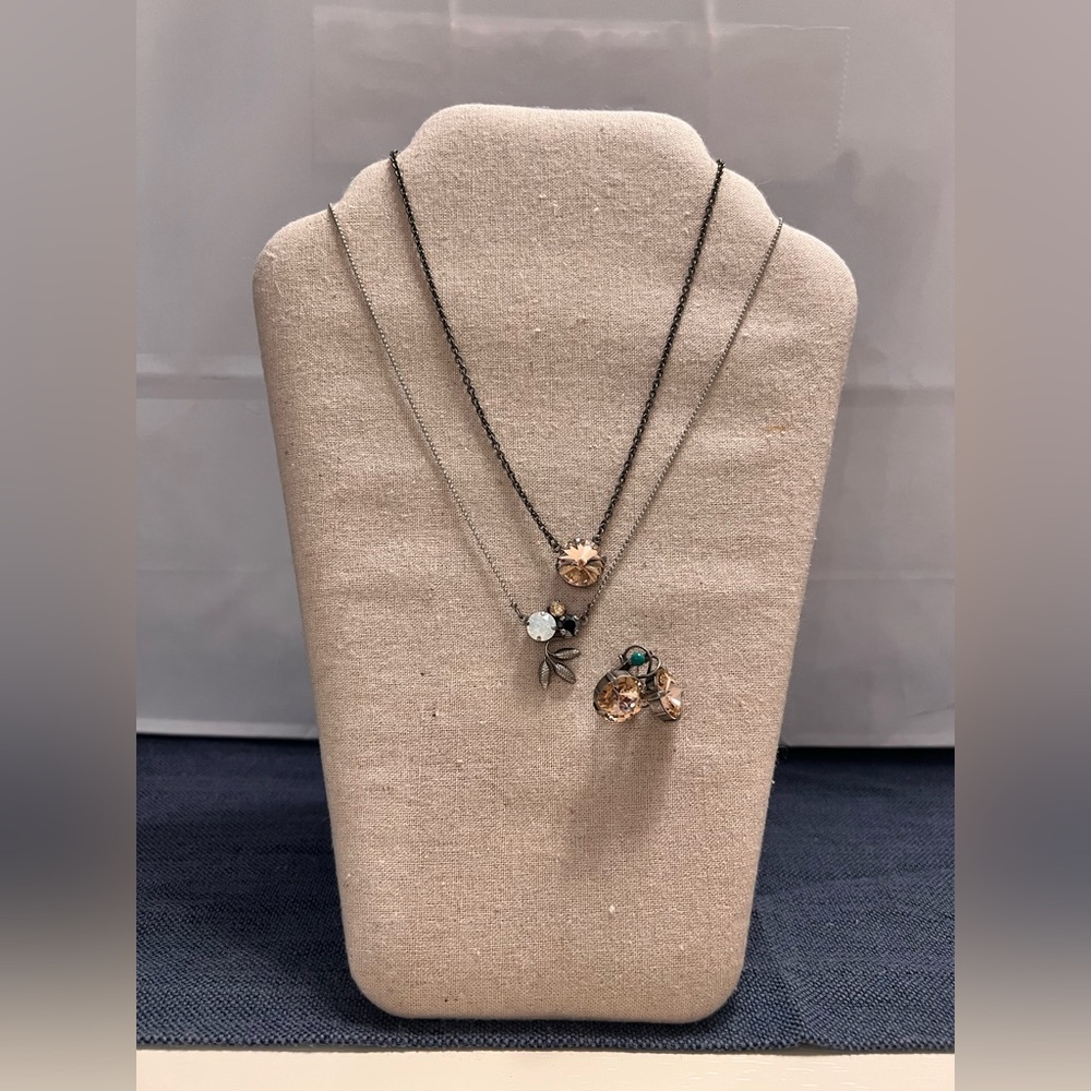Sabika Fashion Jewelry - Champagne and Floral pendant necklaces with drop earrin